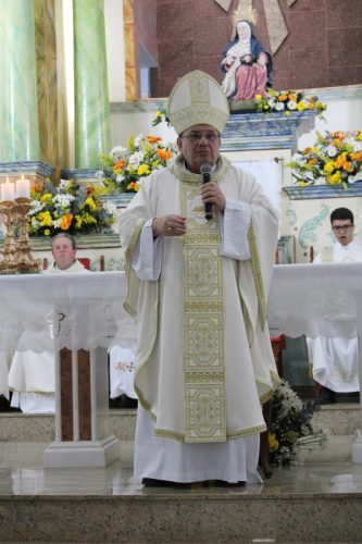 Ministerios-de-Leitor-e-Acolitos-aos-seminaristas-2025-43