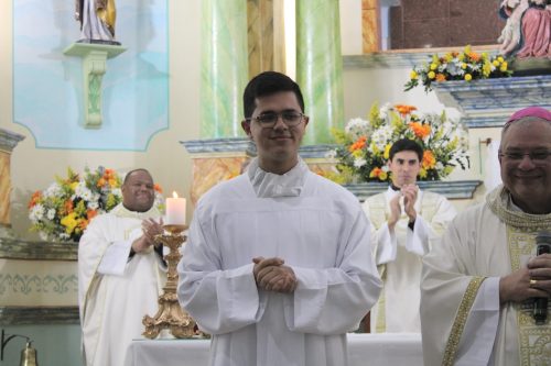 Ministerios-de-Leitor-e-Acolitos-aos-seminaristas-2025-74