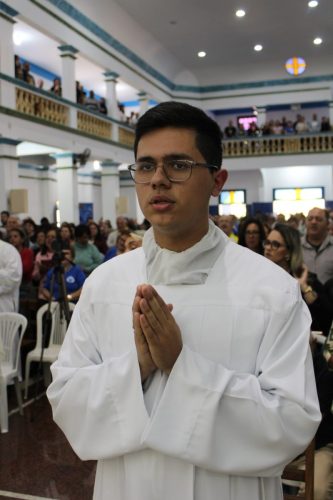 Ministerios-de-Leitor-e-Acolitos-aos-seminaristas-2025-79