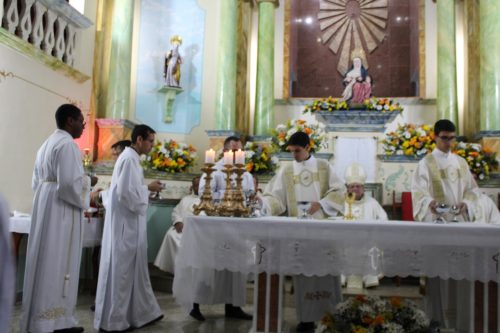 Ministerios-de-Leitor-e-Acolitos-aos-seminaristas-2025-84