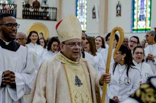 Missa-Solene-com-Dom-Joel-de-Nossa-Senhora-Aparecida-em-Piabeta-1