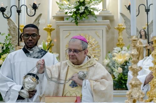 Missa-Solene-com-Dom-Joel-de-Nossa-Senhora-Aparecida-em-Piabeta-2