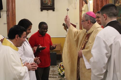 Missa-aniversario-Dom-Joel-na-Paroquia-Santo-Antonio-do-Alto-da-Serra-103
