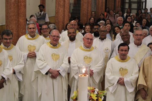 Missa-aniversario-Dom-Joel-na-Paroquia-Santo-Antonio-do-Alto-da-Serra-117