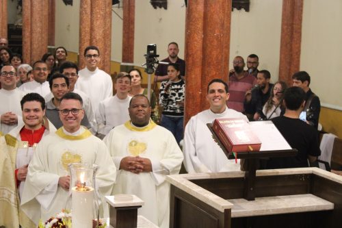 Missa-aniversario-Dom-Joel-na-Paroquia-Santo-Antonio-do-Alto-da-Serra-120