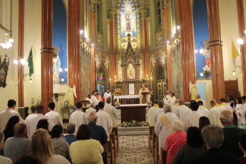 Missa-aniversario-Dom-Joel-na-Paroquia-Santo-Antonio-do-Alto-da-Serra-33
