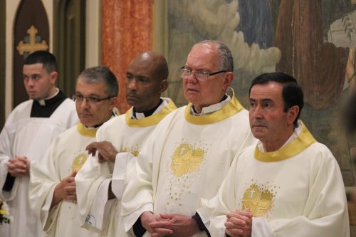 Missa-aniversario-Dom-Joel-na-Paroquia-Santo-Antonio-do-Alto-da-Serra-48