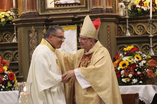 Missa-aniversario-Dom-Joel-na-Paroquia-Santo-Antonio-do-Alto-da-Serra-57