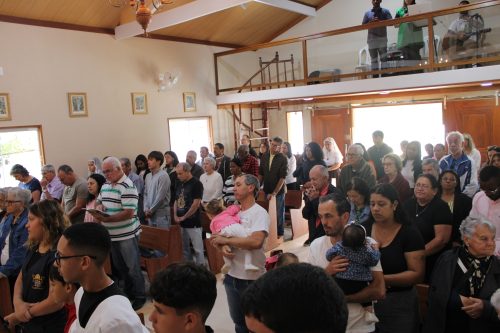 Missa-com-Dom-Joel-na-Capela-Nossa-Senhora-Aparecida Paroquia-Sao-Cristovao Teresopolis Foto-Rogerio-Tosta-13