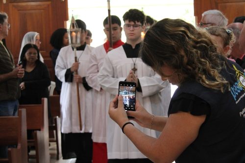 Missa-com-Dom-Joel-na-Capela-Nossa-Senhora-Aparecida Paroquia-Sao-Cristovao Teresopolis Foto-Rogerio-Tosta-2