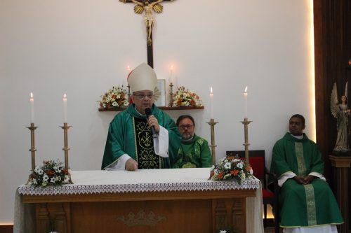 Missa-com-Dom-Joel-na-Capela-Nossa-Senhora-Aparecida Paroquia-Sao-Cristovao Teresopolis Foto-Rogerio-Tosta-27