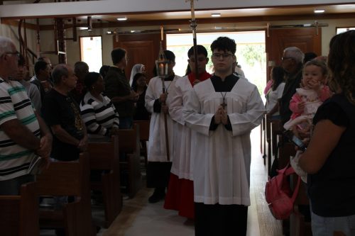 Missa-com-Dom-Joel-na-Capela-Nossa-Senhora-Aparecida Paroquia-Sao-Cristovao Teresopolis Foto-Rogerio-Tosta-3
