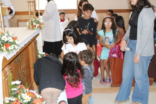 Missa-com-Dom-Joel-na-Capela-Nossa-Senhora-Aparecida Paroquia-Sao-Cristovao Teresopolis Foto-Rogerio-Tosta-48
