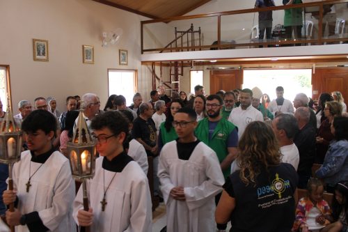 Missa-com-Dom-Joel-na-Capela-Nossa-Senhora-Aparecida Paroquia-Sao-Cristovao Teresopolis Foto-Rogerio-Tosta-5