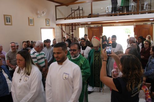 Missa-com-Dom-Joel-na-Capela-Nossa-Senhora-Aparecida Paroquia-Sao-Cristovao Teresopolis Foto-Rogerio-Tosta-6
