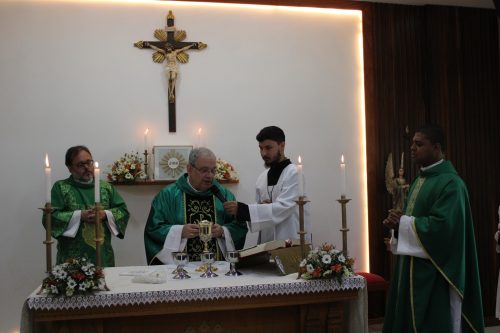Missa-com-Dom-Joel-na-Capela-Nossa-Senhora-Aparecida Paroquia-Sao-Cristovao Teresopolis Foto-Rogerio-Tosta-64
