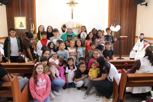 Missa-com-Dom-Joel-na-Capela-Nossa-Senhora-Aparecida Paroquia-Sao-Cristovao Teresopolis Foto-Rogerio-Tosta-95