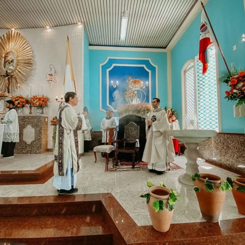 Missa-com-Dom-Joel-na-festa-de-Nossa-Senhora-Aparecida-em-Parada-Modelo-1