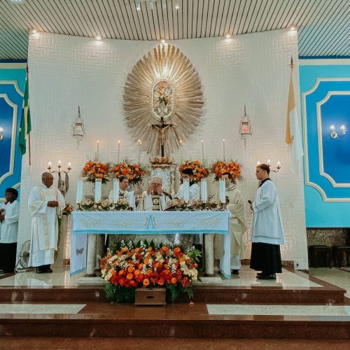 Missa-com-Dom-Joel-na-festa-de-Nossa-Senhora-Aparecida-em-Parada-Modelo-10