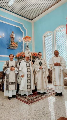 Missa-com-Dom-Joel-na-festa-de-Nossa-Senhora-Aparecida-em-Parada-Modelo-47