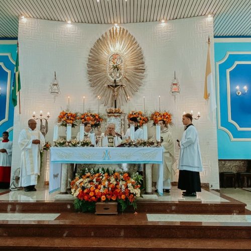 Missa-com-Dom-Joel-na-festa-de-Nossa-Senhora-Aparecida-em-Parada-Modelo-8