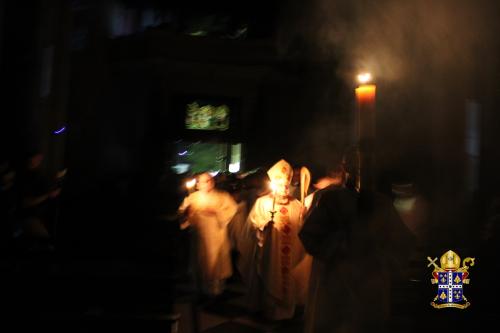 Missa da Vigília Pascal com Dom Joel na Catedral de Petrópolis_Foto Rogerio Tosta