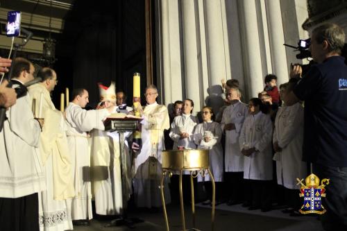 Missa da Vigília Pascal com Dom Joel na Catedral de Petrópolis_Foto Rogerio Tosta