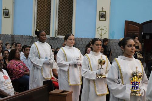 Missa-de-Crisma-com-Dom-Joel-na-Paroquia-Nossa-Senhora-Aparecida-Parada-Modelo Fotos-Rogerio-Tosta-181