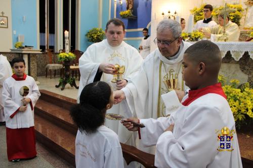 Missa-de-Crisma-com-Dom-Joel-na-Paroquia-Nossa-Senhora-Aparecida-Parada-Modelo Fotos-Rogerio-Tosta-203