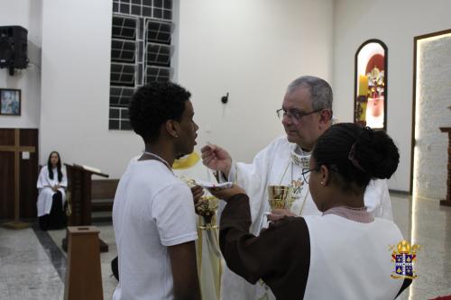 Missa-de-Crisma-com-Dom-Joel-na-Paroquia-Sao-Pedro-em-Teresopolis Foto-Rogerio-Tosta-108