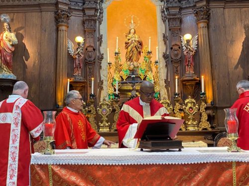 Missa-de-Entrega-Congresso-Regional-do-ECC-52