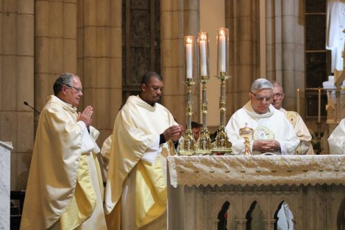 Missa de abertura na Catedral de Petrópolis