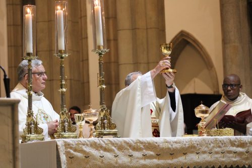 Missa de abertura na Catedral de Petrópolis