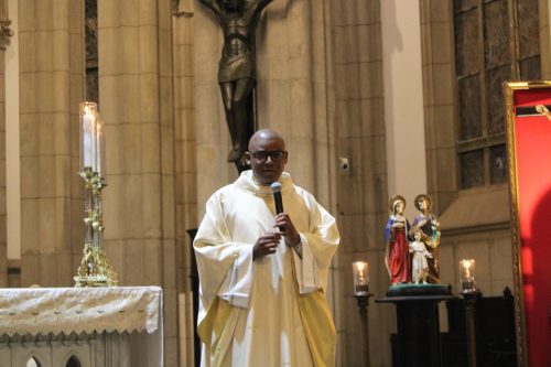 Missa de abertura na Catedral de Petrópolis