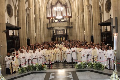 Missa de abertura na Catedral de Petrópolis