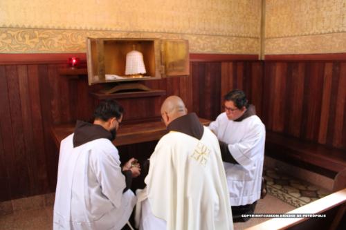 Missa-de-posse-do-Paroco-do-Sagrado-em-Petropolis-2025-65