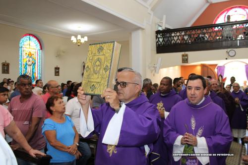 Missa-de-um-ano-de-Dom-Joel-na-Diocese-e-inauguracao-do-centro-catequetico-no-Santuario-de-Correas-15