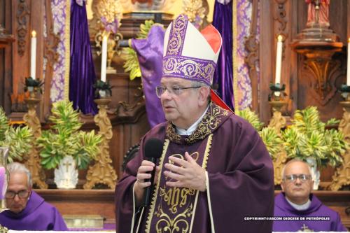 Missa-de-um-ano-de-Dom-Joel-na-Diocese-e-inauguracao-do-centro-catequetico-no-Santuario-de-Correas-59