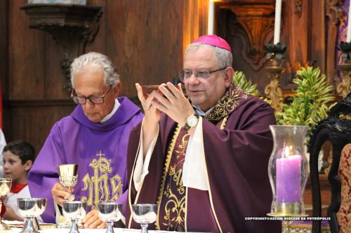 Missa-de-um-ano-de-Dom-Joel-na-Diocese-e-inauguracao-do-centro-catequetico-no-Santuario-de-Correas-86