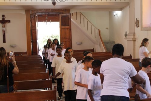 Missa-e-bencao-dos-animais-no-Centro-Educacional-Terra-Santa-22