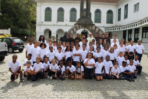 Missa-e-bencao-dos-animais-no-Centro-Educacional-Terra-Santa-5
