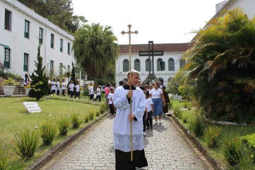 Missa-e-bencao-dos-animais-no-Centro-Educacional-Terra-Santa-6