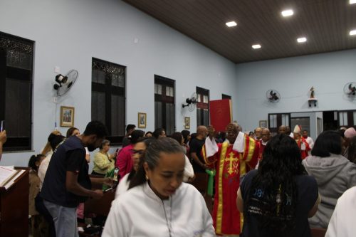 Missa na Capela São Cristóvã, na Paróquia Nossa Senhora Aparecida em Piabetá