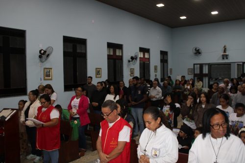Missa na Capela São Cristóvã, na Paróquia Nossa Senhora Aparecida em Piabetá