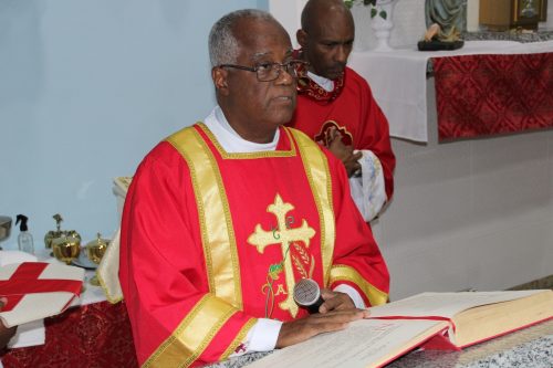 Missa na Capela São Cristóvã, na Paróquia Nossa Senhora Aparecida em Piabetá