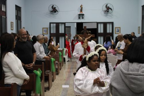 Missa na Capela São Cristóvã, na Paróquia Nossa Senhora Aparecida em Piabetá