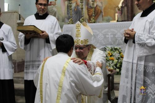 Ordenacao-Diaconal-de-Cankin-Ma-Lan-por-Dom-Joel-142