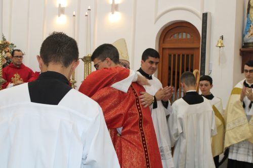 Ordenacao-Diaconal-de-Fred-na-Paroquia-Sao-Pedro-em-Pedro-do-Rio-105