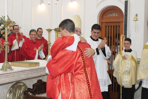 Ordenacao-Diaconal-de-Fred-na-Paroquia-Sao-Pedro-em-Pedro-do-Rio-107