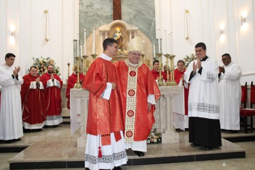 Ordenacao-Diaconal-de-Fred-na-Paroquia-Sao-Pedro-em-Pedro-do-Rio-112